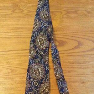 Hastings Bay vintage 100% silk men's tie, blue and gold paisley